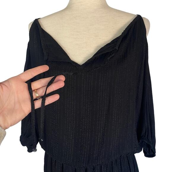 GUESS Black Cold Shoulder Peplum Blouse Size Small Business Casual Shabby Chic - Picture 7 of 12